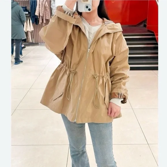 Burberry Women’s Birley Check Hooded Jacket Archive Beige